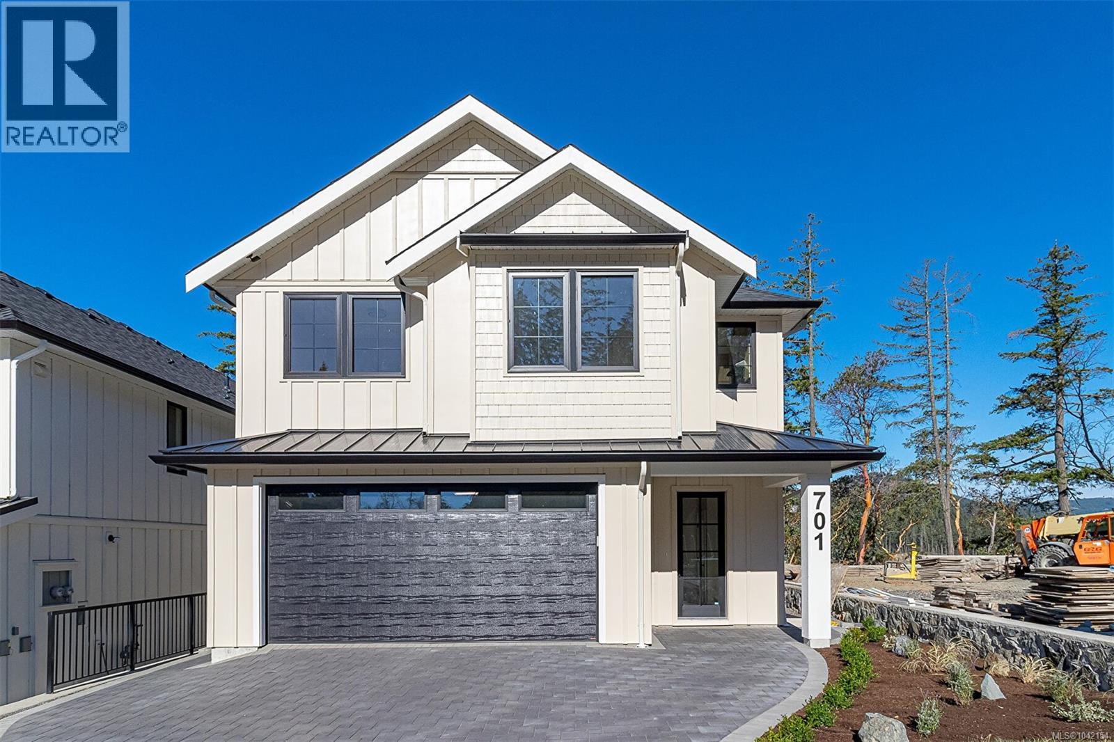 701 Madrona Pl, Langford, British Columbia