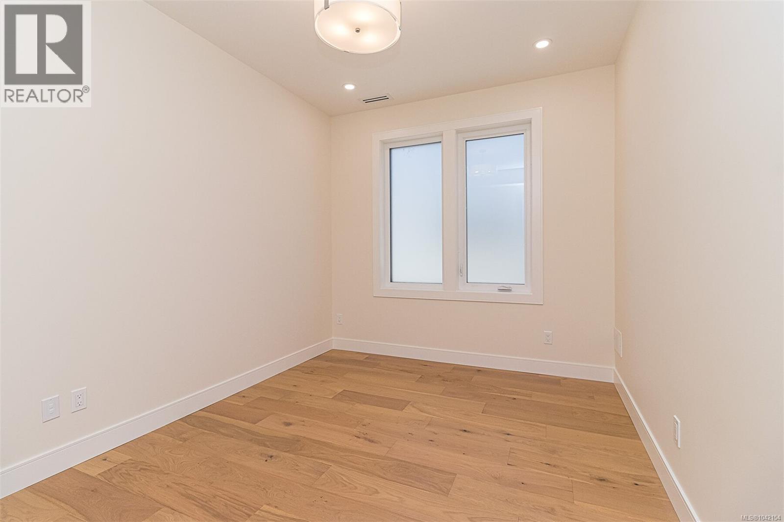 701 Madrona Pl, Langford, British Columbia  V9B 6C6 - Photo 23 - 1042154