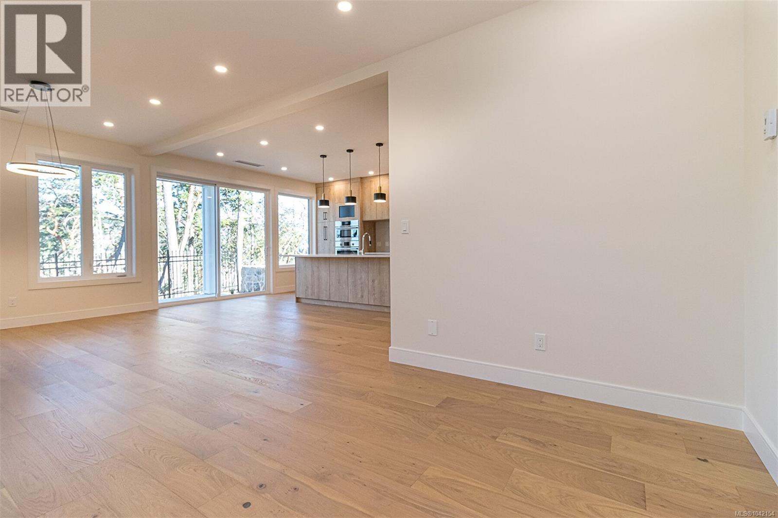 701 Madrona Pl, Langford, British Columbia  V9B 6C6 - Photo 6 - 1042154