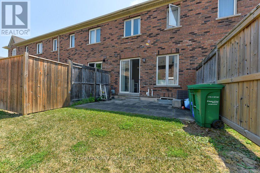 61 Utopia Way, Brampton, Ontario  L6P 4A4 - Photo 33 - W13629336