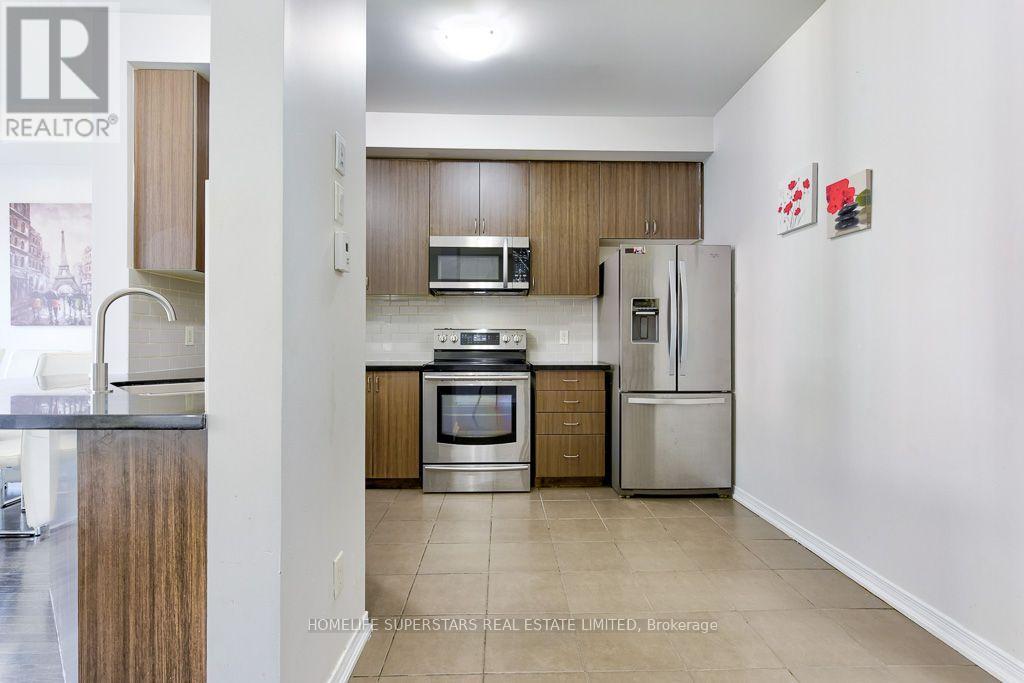 61 Utopia Way, Brampton, Ontario  L6P 4A4 - Photo 11 - W13629336