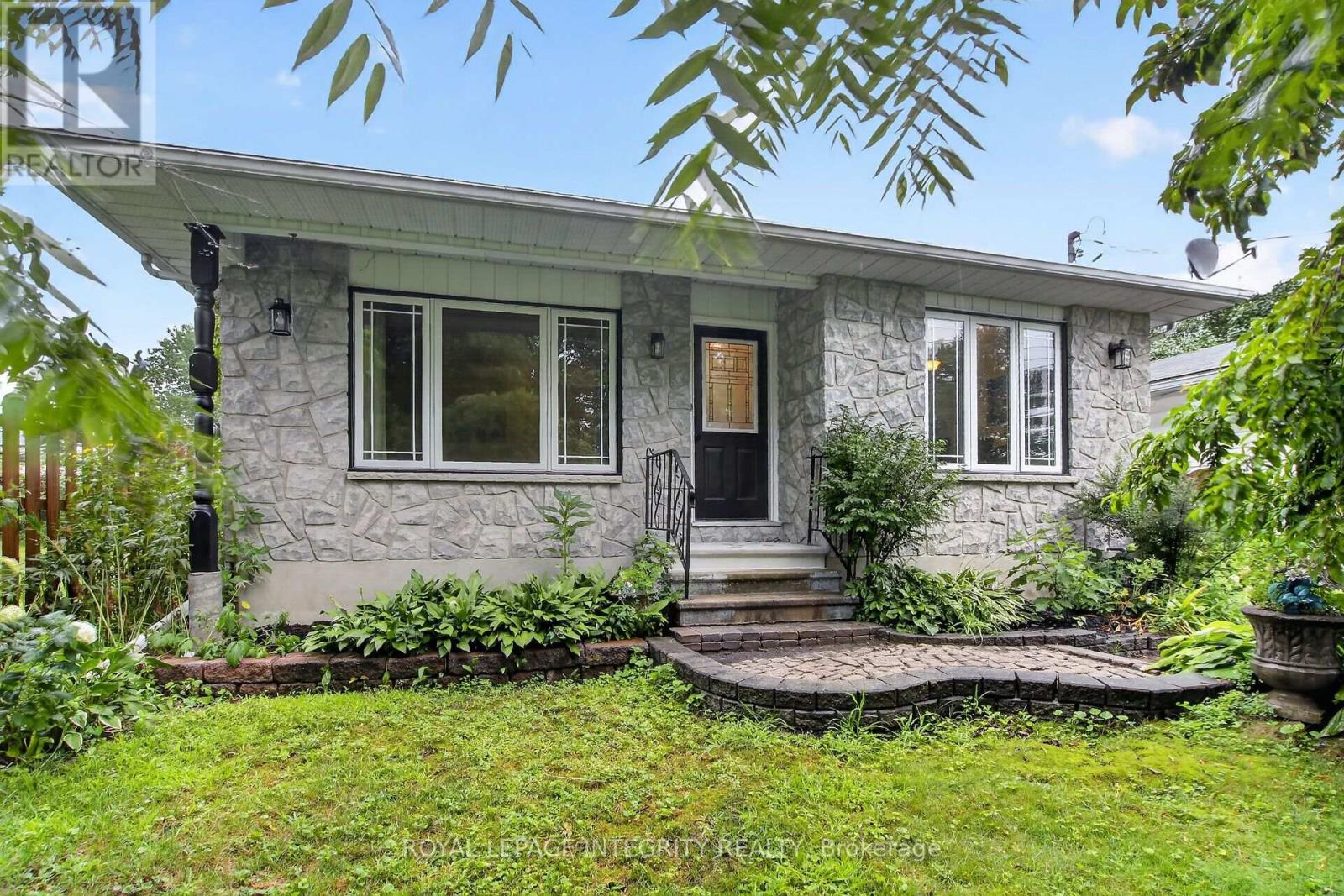 333 Charron Street, Clarence-Rockland, Ontario  K4K 1B2 - Photo 2 - X13618576