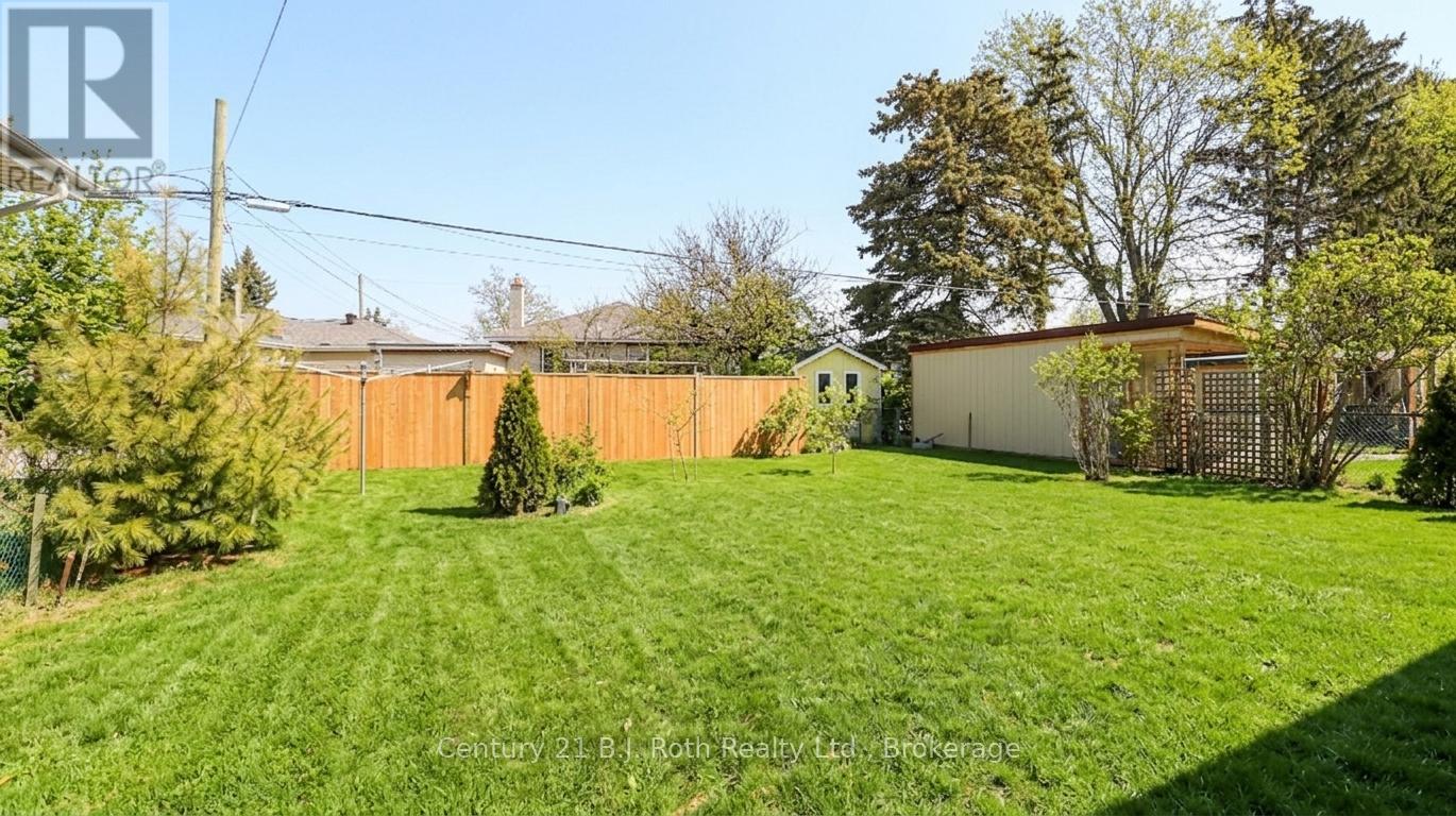 156 The Westway, Toronto, Ontario  M9P 2C1 - Photo 2 - W13455106