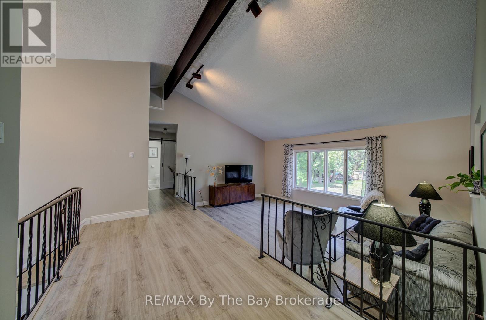 258 Sunnidale Street, Clearview, Ontario  L0M 1S0 - Photo 10 - S13629786