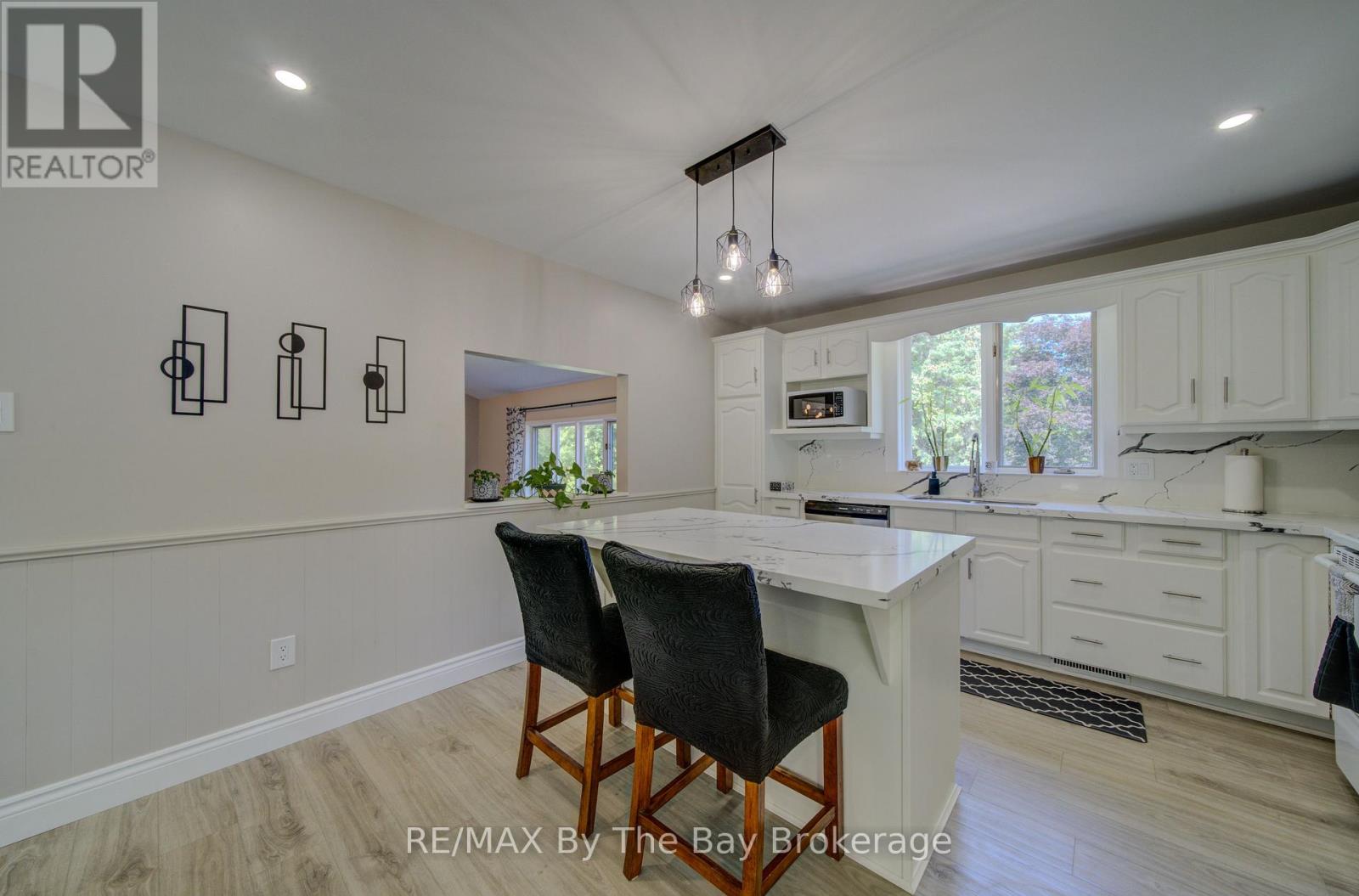 258 Sunnidale Street, Clearview, Ontario  L0M 1S0 - Photo 14 - S13629786