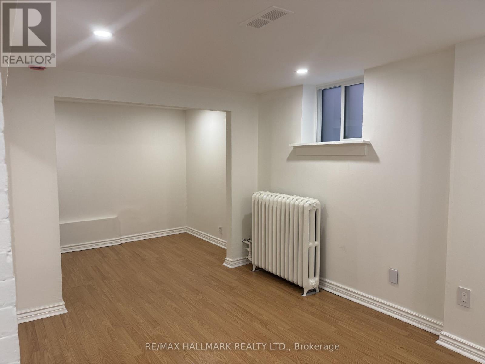 Lower - 553 Broadview Avenue, Toronto (North Riverdale), Ontario  M4K 2N7 - Photo 10 - E13629790