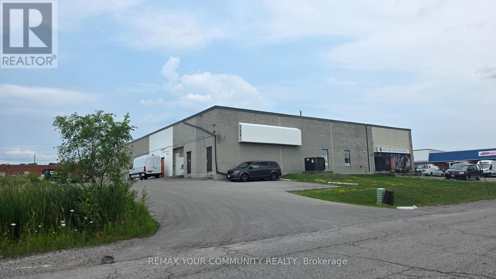 6 - 589 STEVEN COURT, Newmarket, Ontario