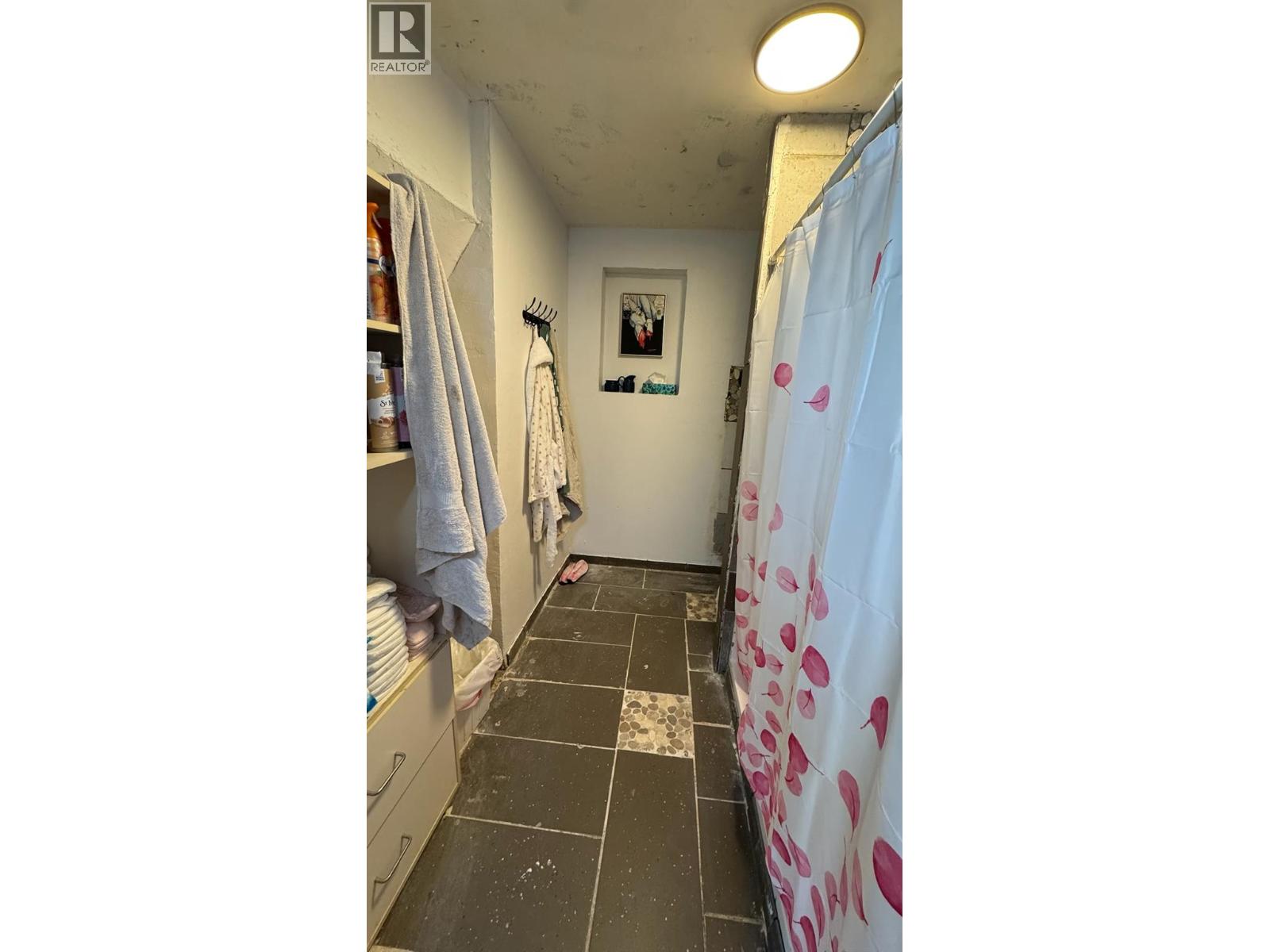 173 75th Avenue, Grand Forks, British Columbia  V0H 1H0 - Photo 14 - 10387639