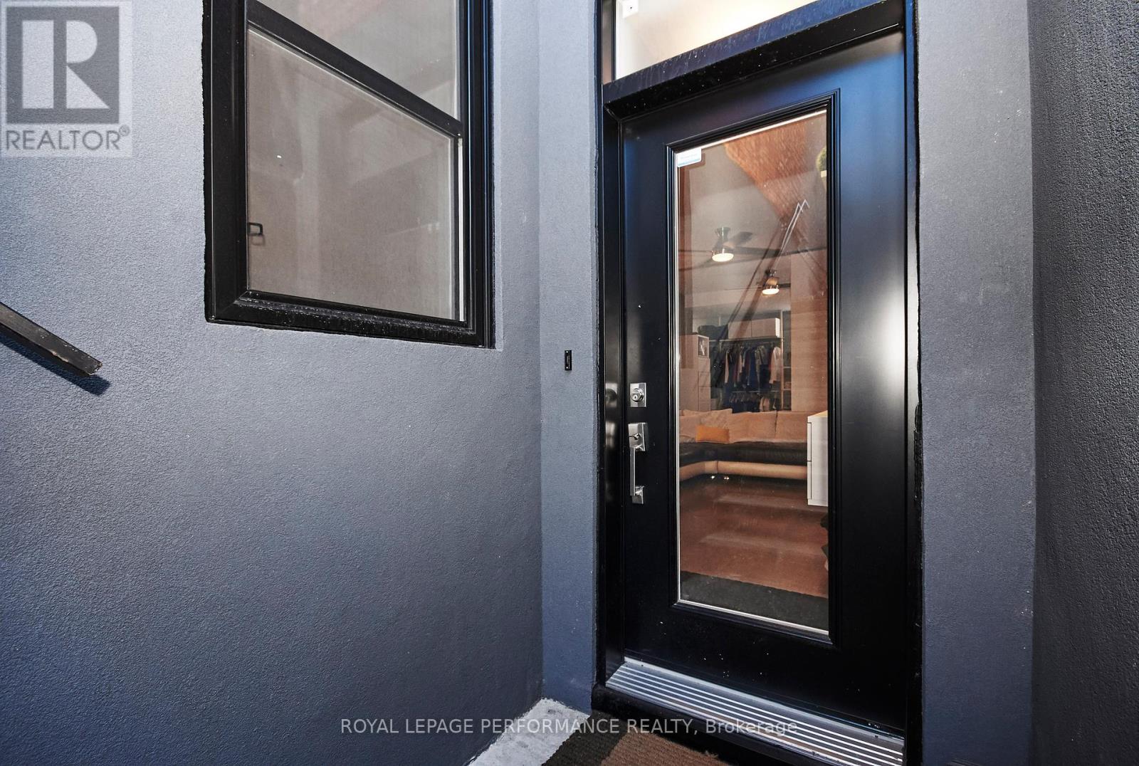 Unit B - 82 Third Avenue, Ottawa, Ontario  K1S 2J8 - Photo 2 - X13629812