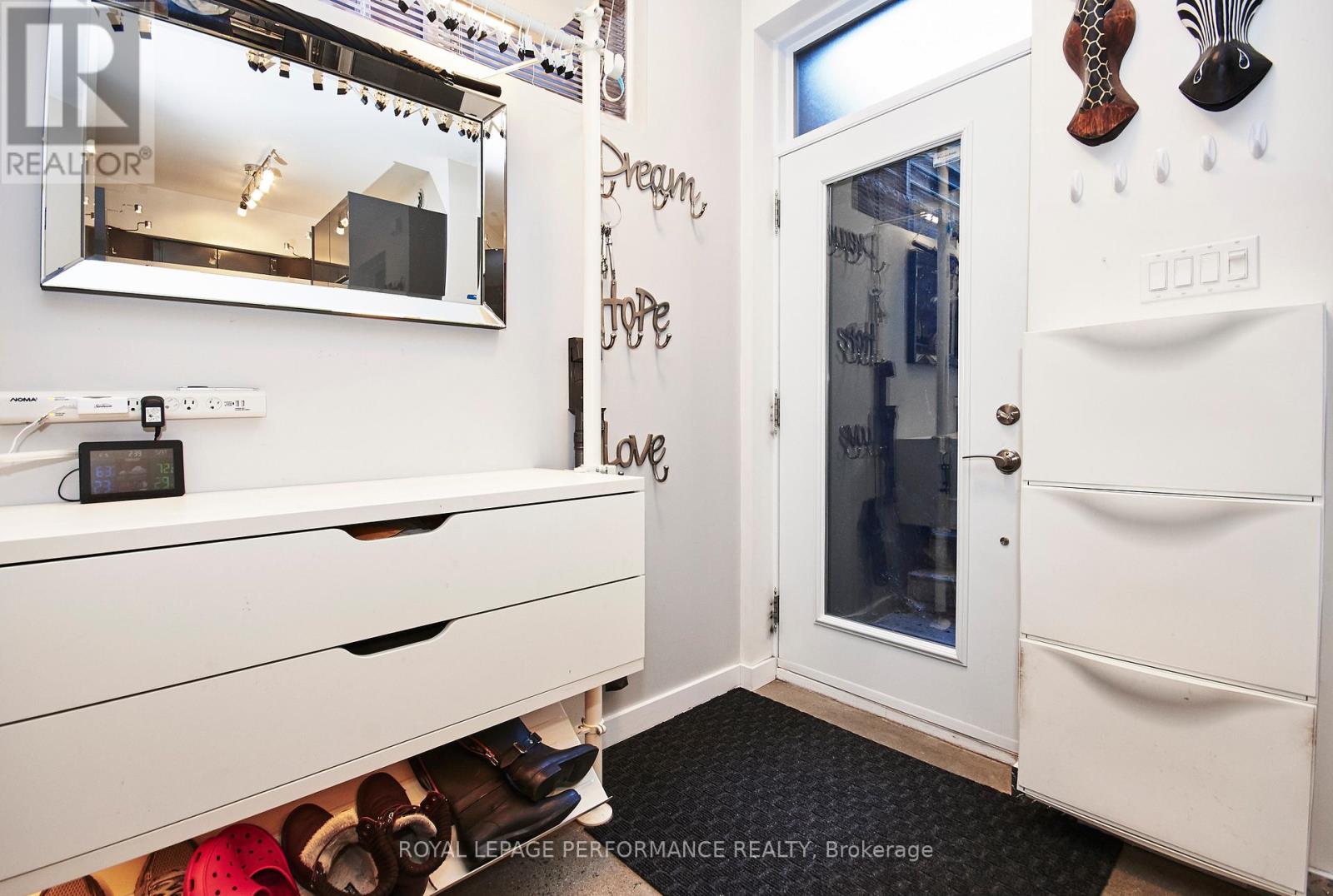 Unit B - 82 Third Avenue, Ottawa, Ontario  K1S 2J8 - Photo 3 - X13629812