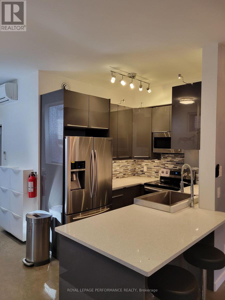 Unit B - 82 Third Avenue, Ottawa, Ontario  K1S 2J8 - Photo 5 - X13629812