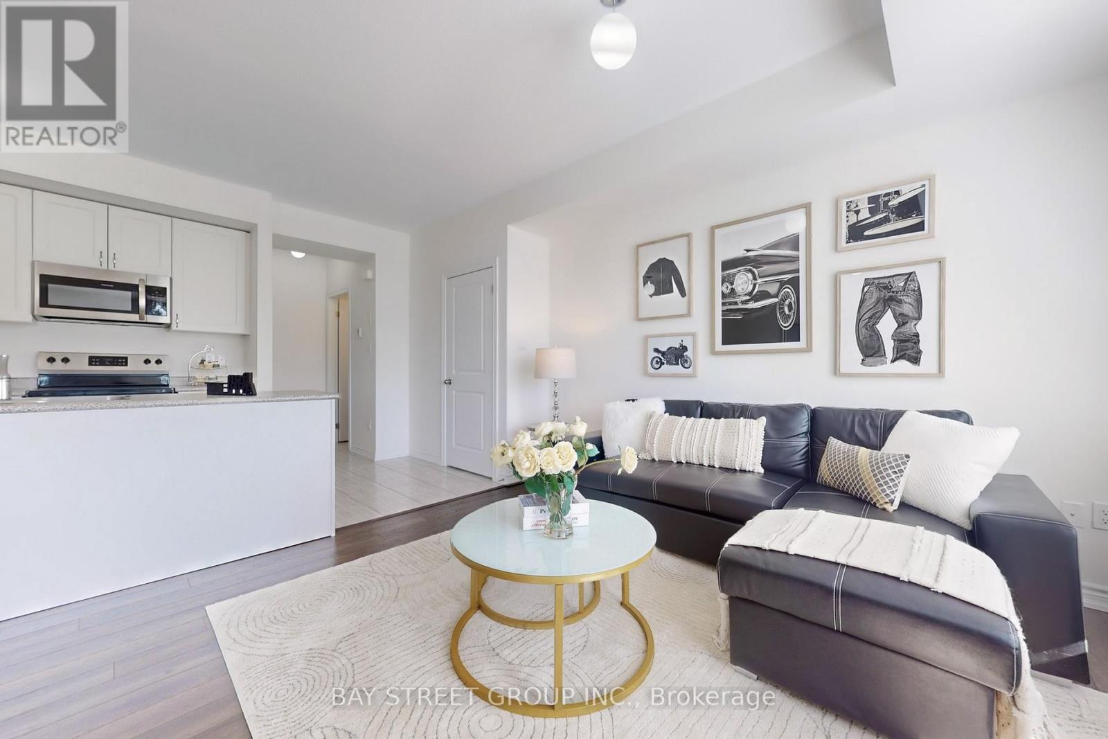2623 Garrison Crossing, Pickering, Ontario  L1X 0E5 - Photo 4 - E13629800