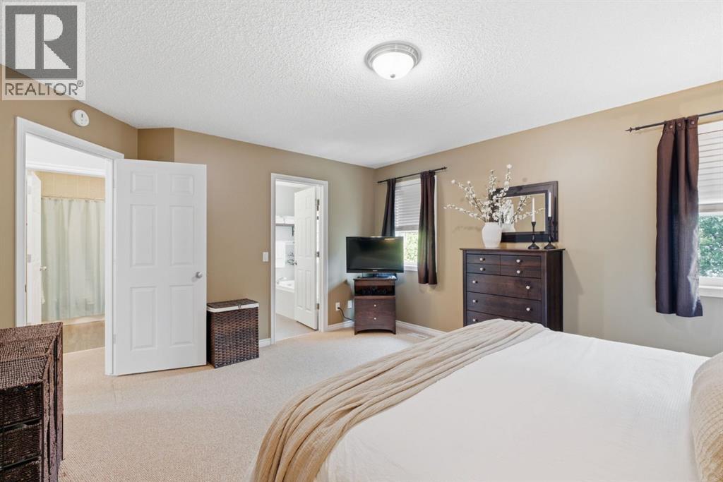 132 Coopers Heights SW, Airdrie, Alberta  T4B 2S1 - Photo 30 - A2328326