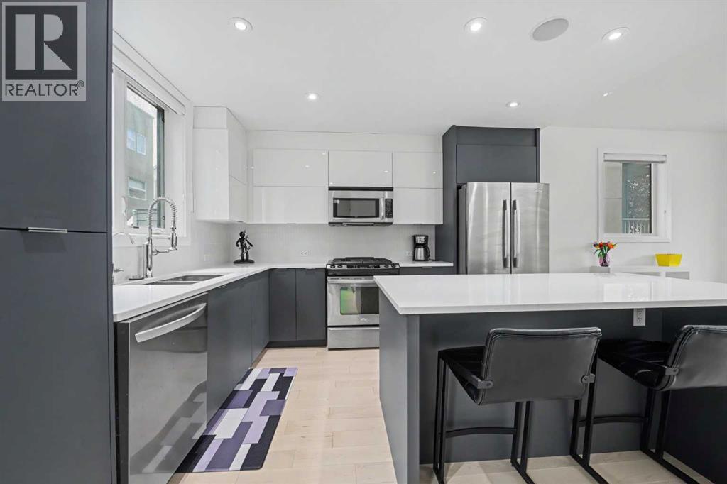 1713 34 Avenue SW, Calgary, Alberta  T2T 2B7 - Photo 7 - A2330919