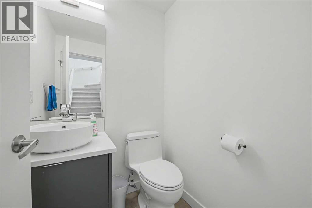 1713 34 Avenue SW, Calgary, Alberta  T2T 2B7 - Photo 10 - A2330919