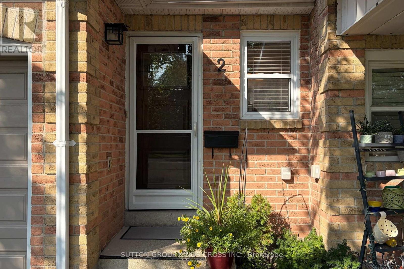 2 - 2575 Parmeer Drive, Mississauga, Ontario  L5C 2Y3 - Photo 4 - W13629794