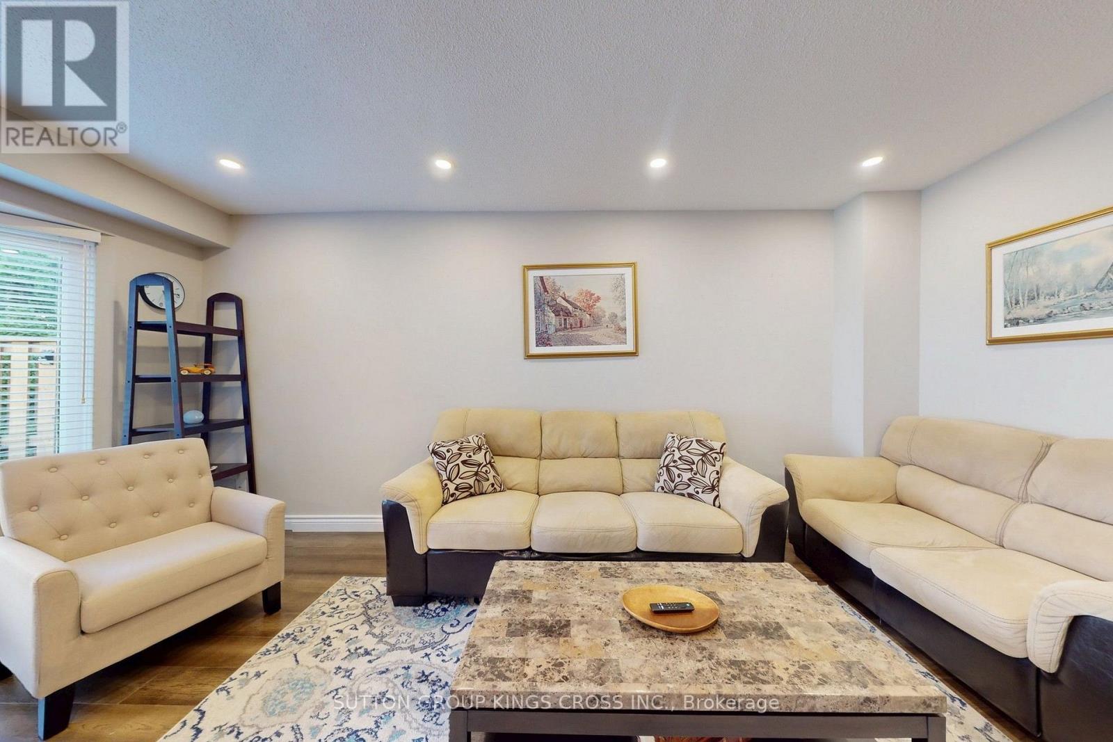 2 - 2575 Parmeer Drive, Mississauga, Ontario  L5C 2Y3 - Photo 8 - W13629794