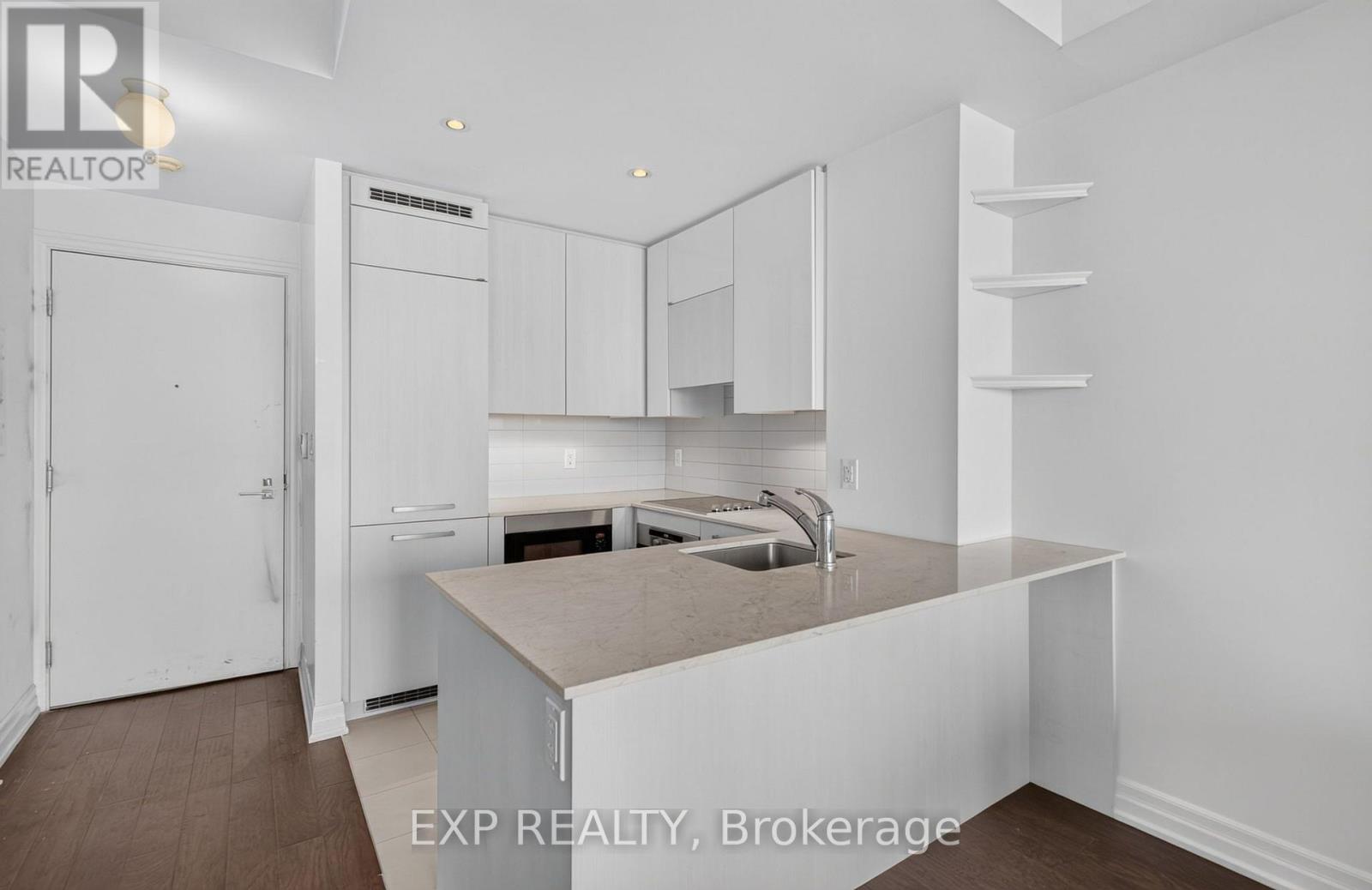 3510 - 8 The Esplanade, Toronto, Ontario  M5E 0A6 - Photo 22 - C13629692