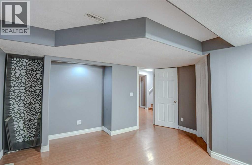 225 Chapala Drive SE, Calgary, Alberta  T2X 3T5 - Photo 33 - A2328712