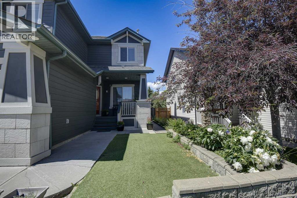 225 Chapala Drive SE, Calgary, Alberta  T2X 3T5 - Photo 2 - A2328712