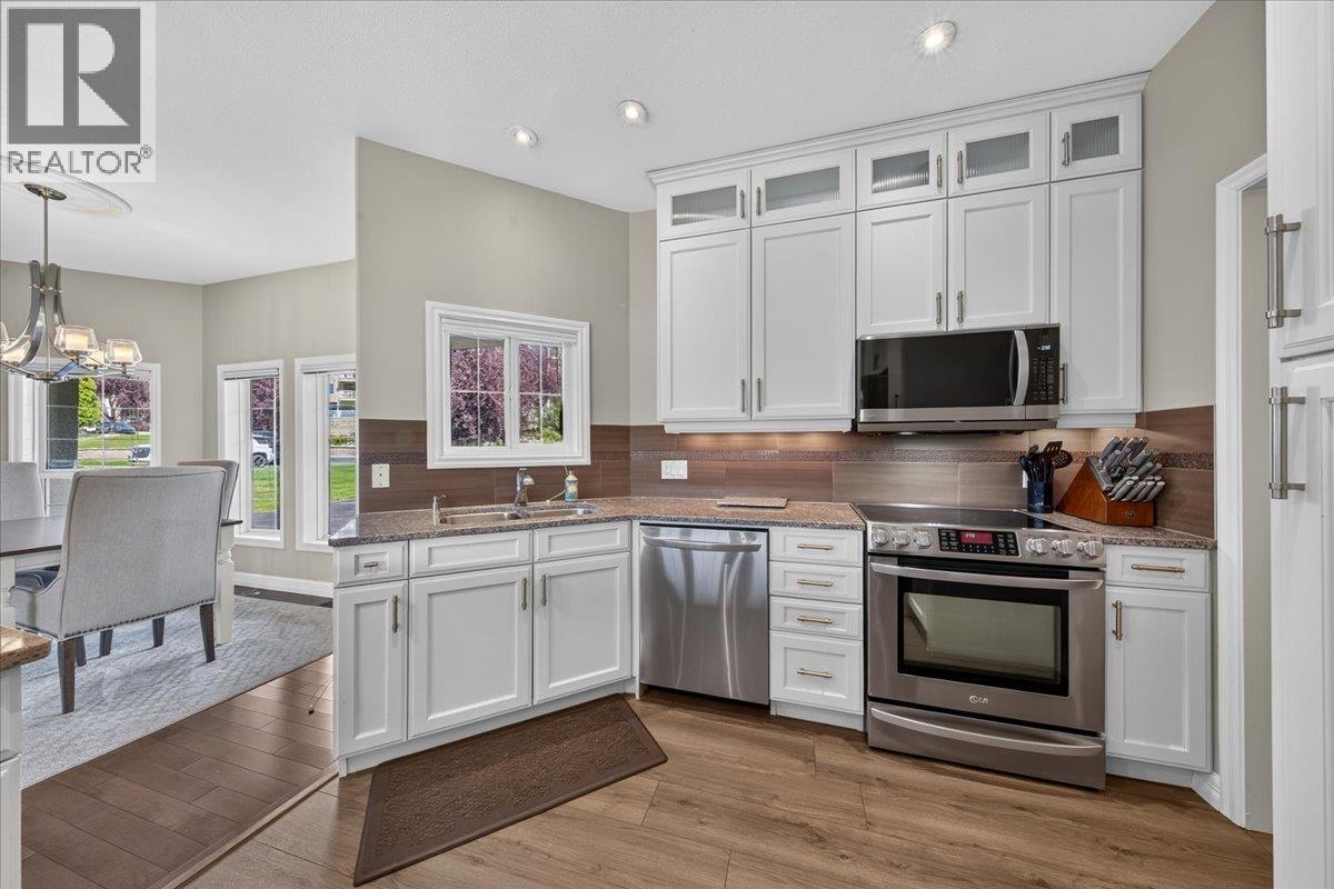 5075 Riverview Road, Fairmont Hot Springs, British Columbia  V0B 1L1 - Photo 13 - 10396328