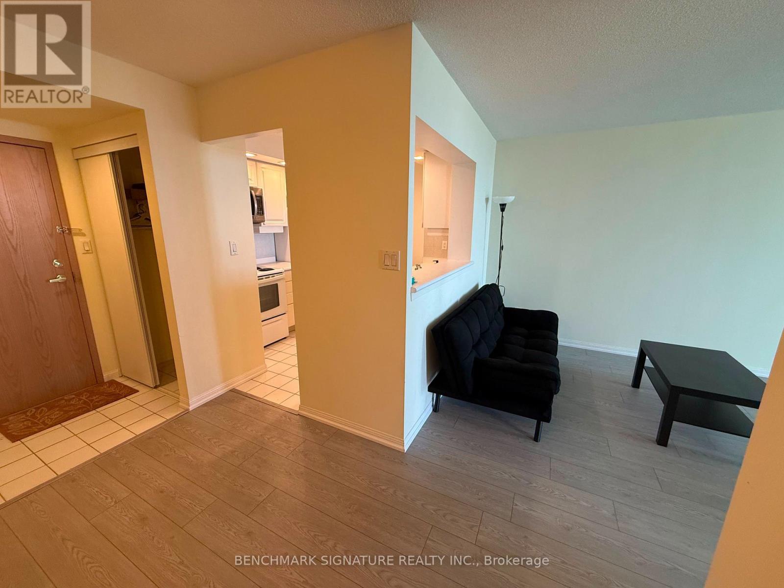 2405 - 88 Corporate Drive, Toronto, Ontario  M1H 3G6 - Photo 3 - E13629814