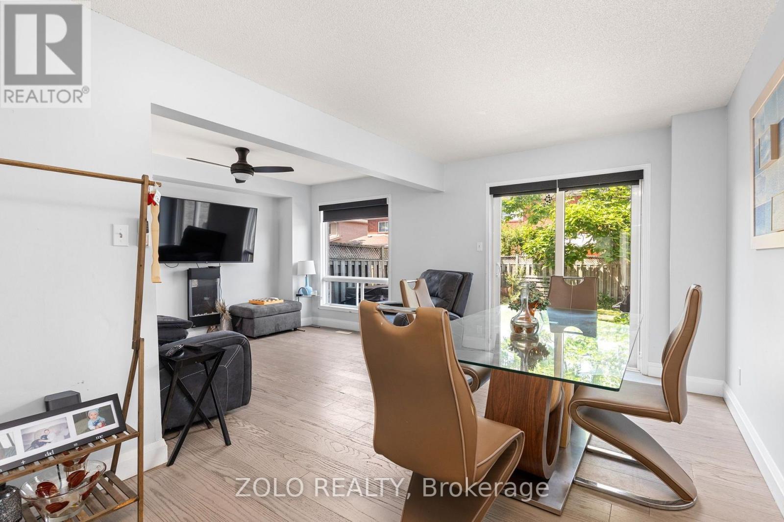 176 Fairwood Drive, Georgina, Ontario  L4P 3Y3 - Photo 4 - N13629834