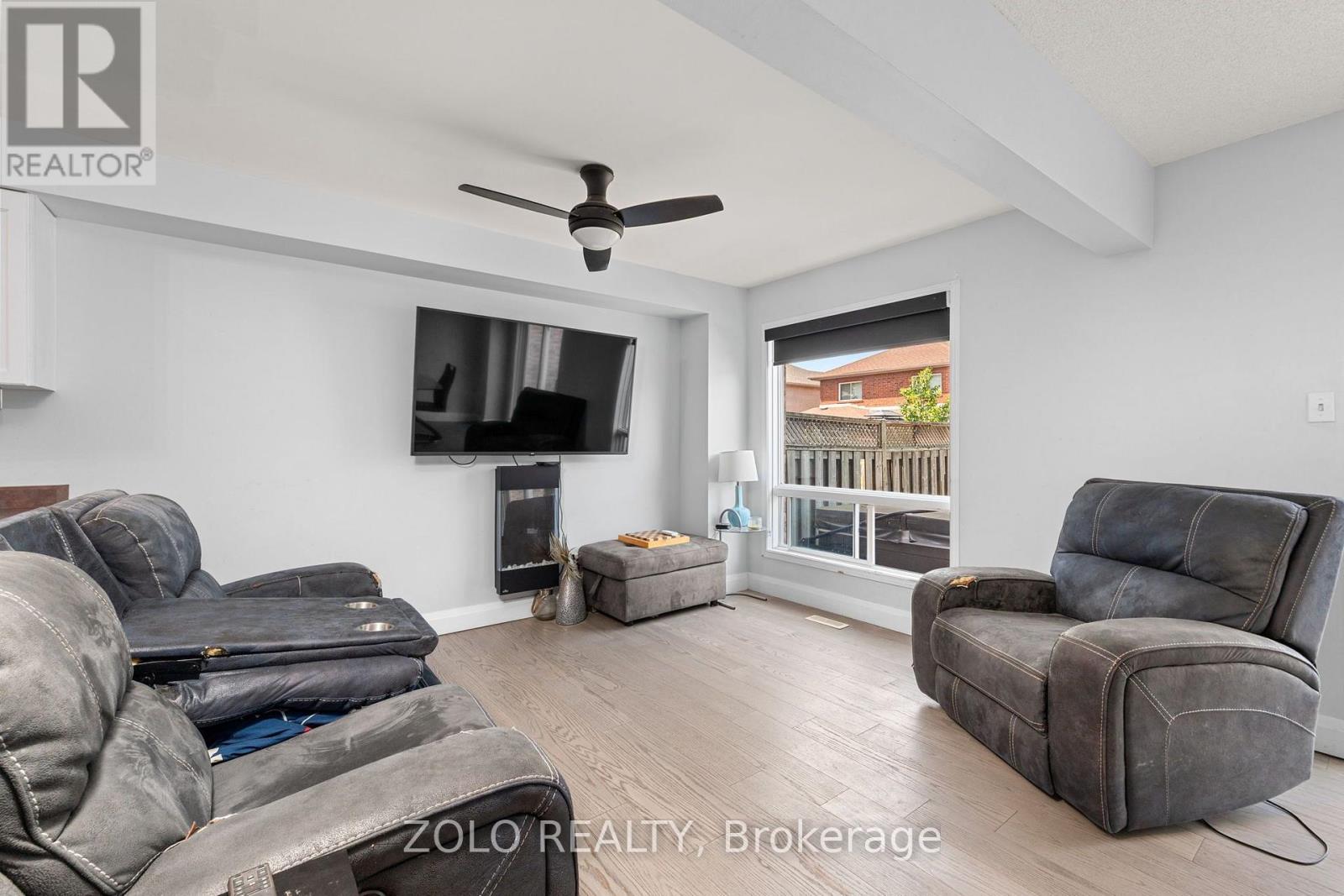 176 Fairwood Drive, Georgina, Ontario  L4P 3Y3 - Photo 5 - N13629834