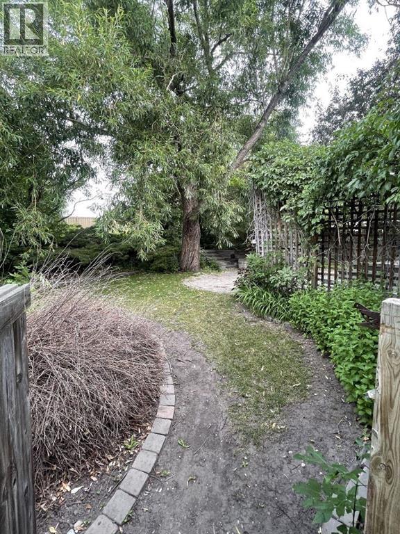 160 Hawkwood Way NW, Calgary, Alberta  T3G 1X4 - Photo 33 - A2330643