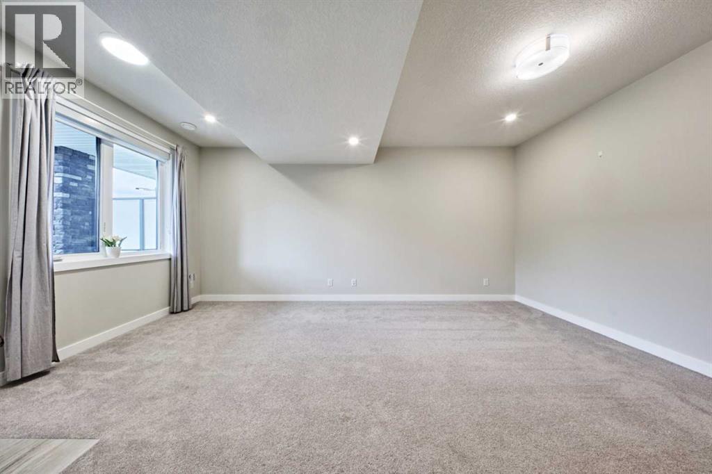 102 Crestridge Common SW, Calgary, Alberta  T3B 6J5 - Photo 9 - A2328705