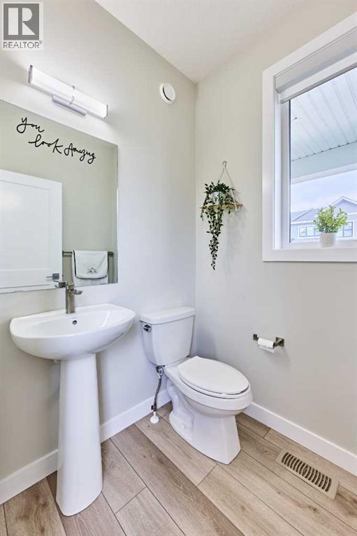 102 Crestridge Common SW, Calgary, Alberta  T3B 6J5 - Photo 27 - A2328705