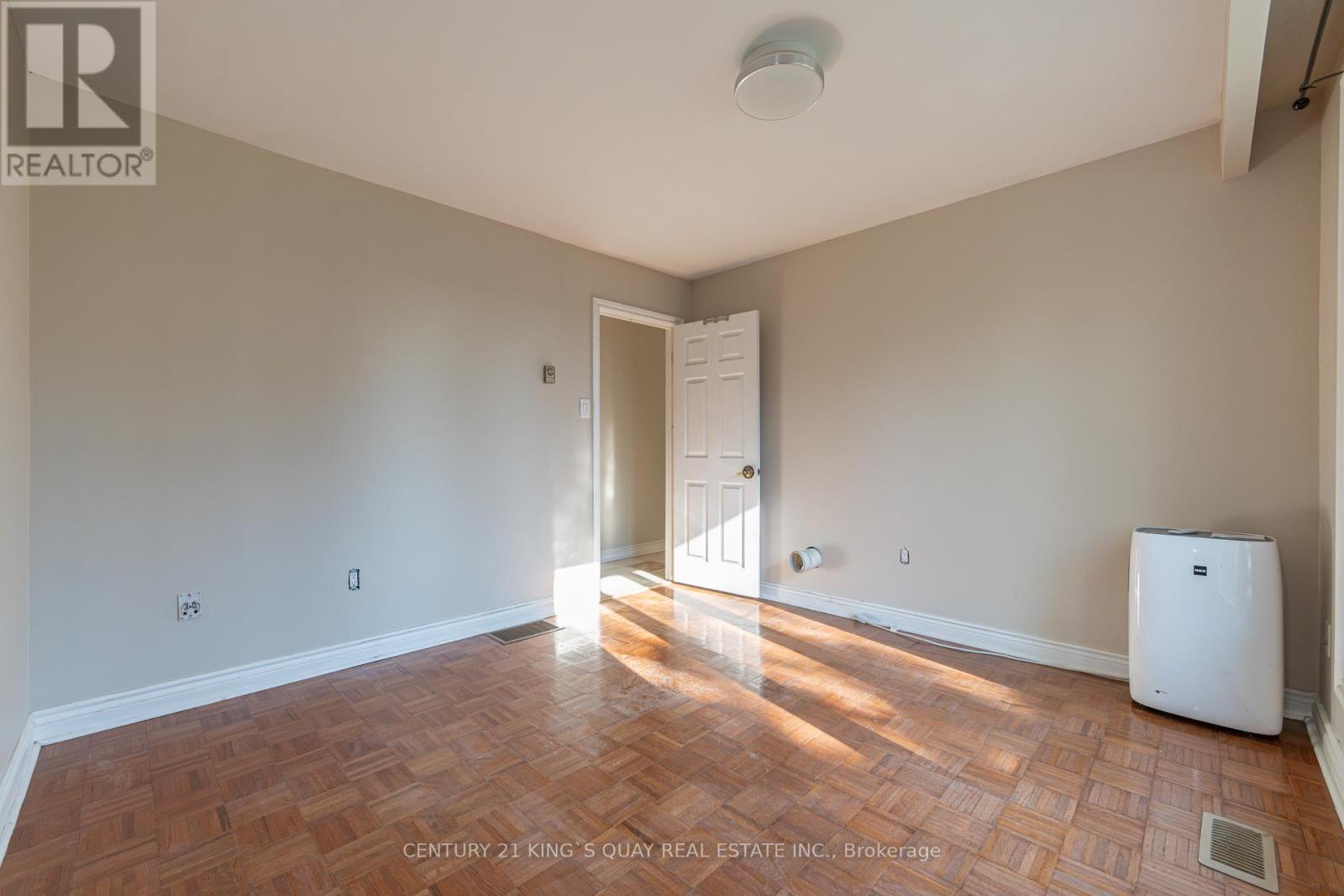 14 Pyne Hills Court, New Tecumseth, Ontario  L0G 1W0 - Photo 19 - N13629856