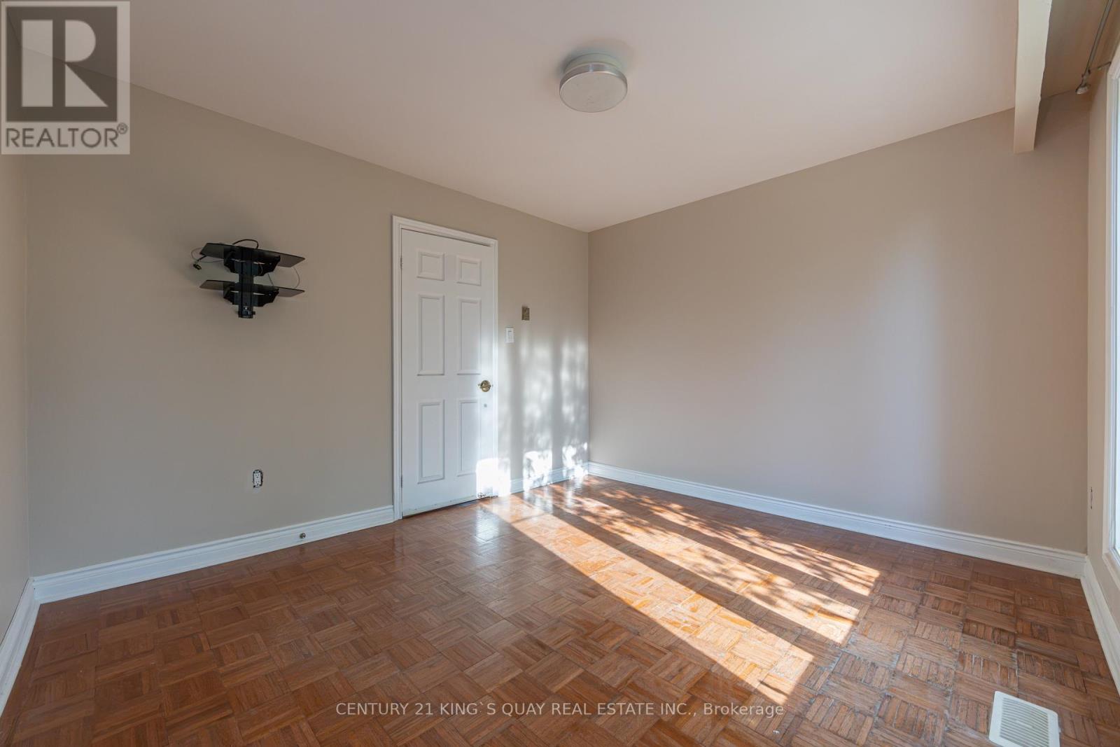 14 Pyne Hills Court, New Tecumseth, Ontario  L0G 1W0 - Photo 20 - N13629856
