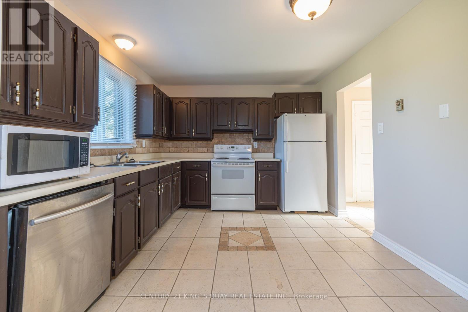 14 Pyne Hills Court, New Tecumseth, Ontario  L0G 1W0 - Photo 7 - N13629856