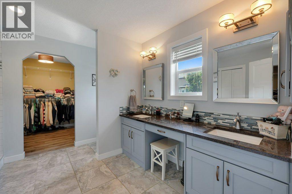117 Marina Bay, Chestermere, Alberta  T1X 0P1 - Photo 15 - A2331014