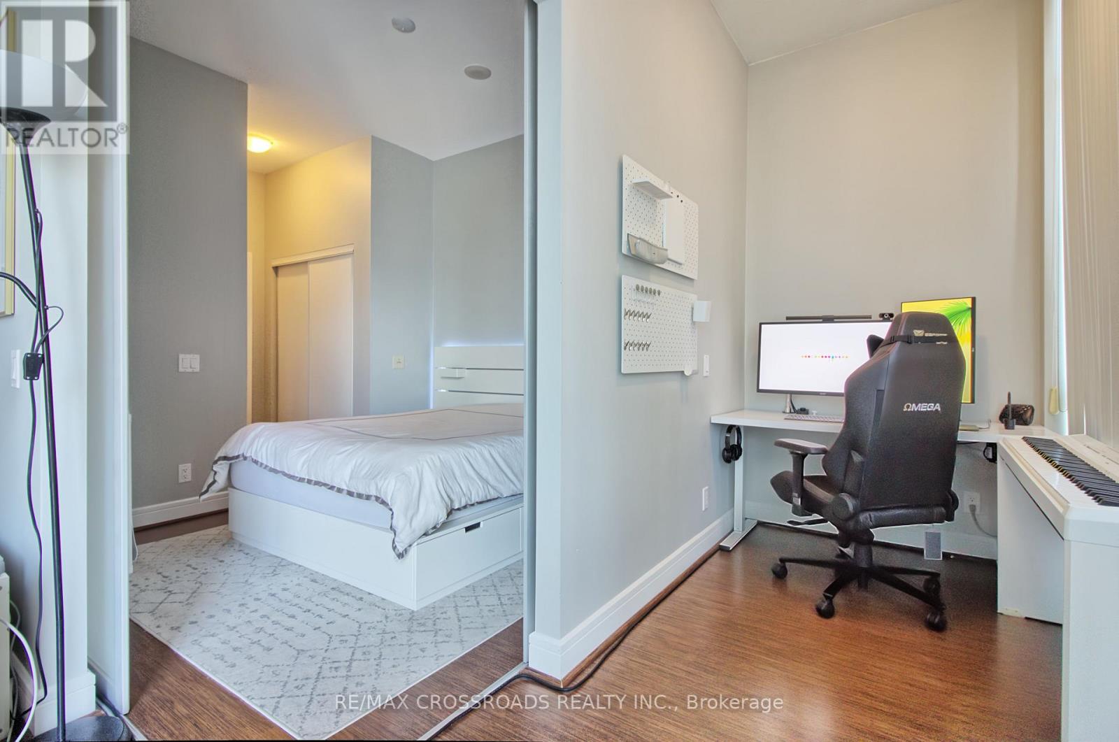 S805 - 112 George Street, Toronto, Ontario  M5A 2M5 - Photo 11 - C13629880