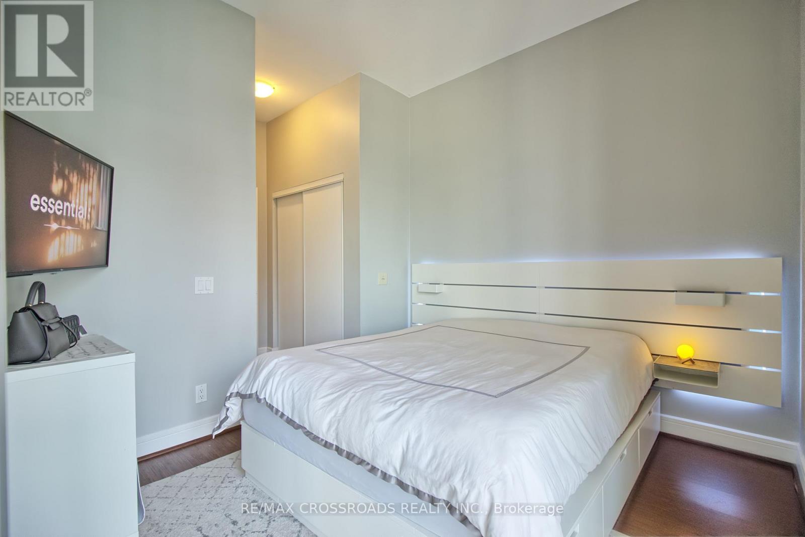 S805 - 112 George Street, Toronto, Ontario  M5A 2M5 - Photo 9 - C13629880