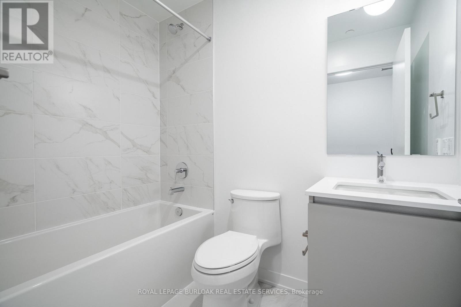 801 - 395 Dundas Street W, Oakville, Ontario  L6M 5R8 - Photo 13 - W13629862