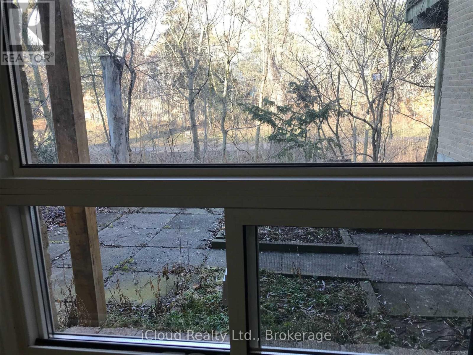 1449 Ithaca Court, Mississauga, Ontario  L5J 4L1 - Photo 13 - W13629876
