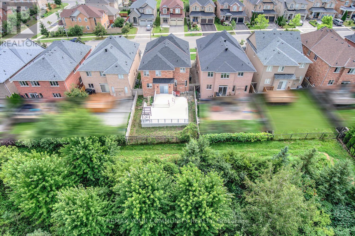 76 Ivy Glen Drive, Vaughan, Ontario  L6A 0P2 - Photo 3 - N13608830