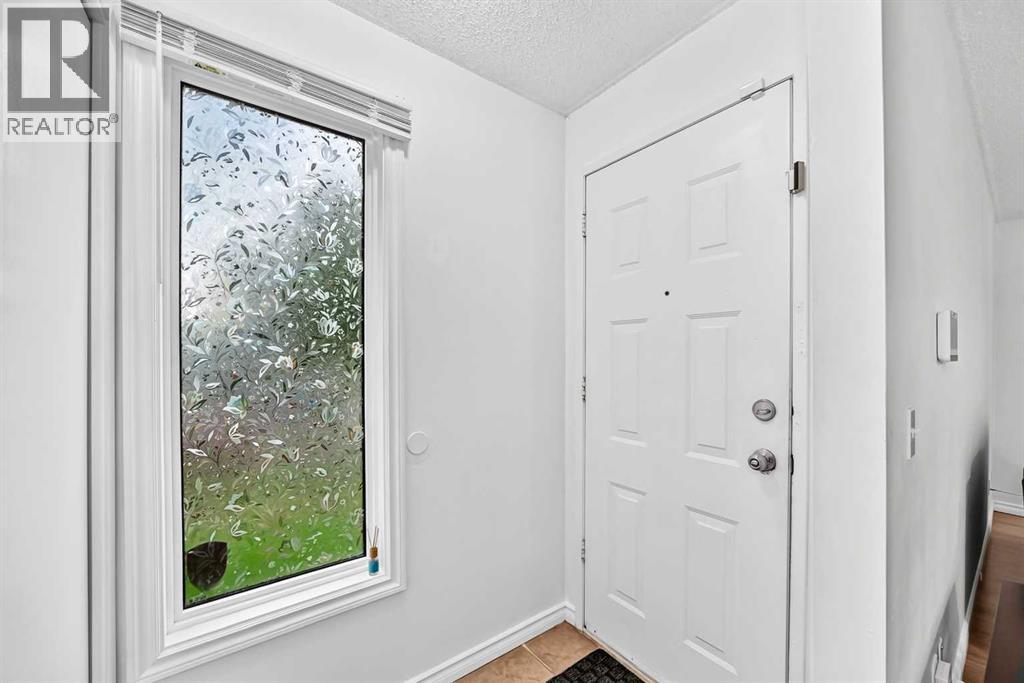 15 Falshire Terrace NE, Calgary, Alberta  T3J 3B1 - Photo 2 - A2325851