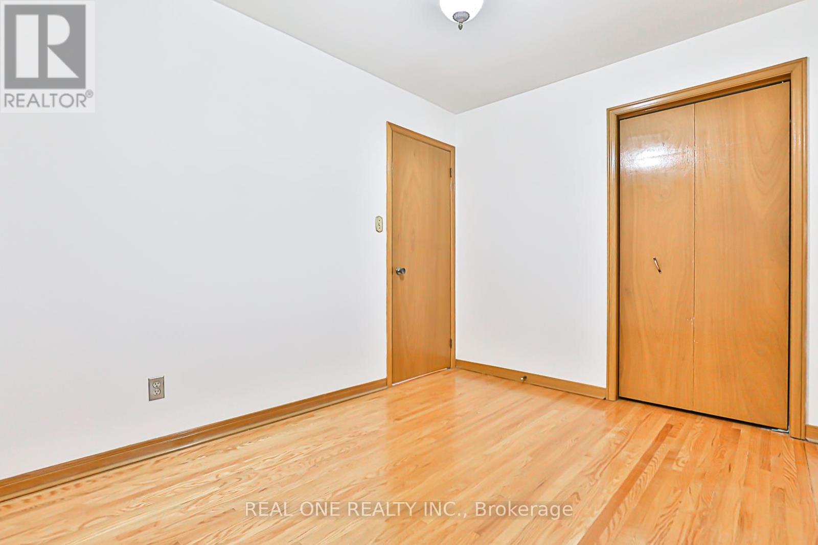 9 Sesame Street, Toronto, Ontario  M1W 2R3 - Photo 11 - E13629892