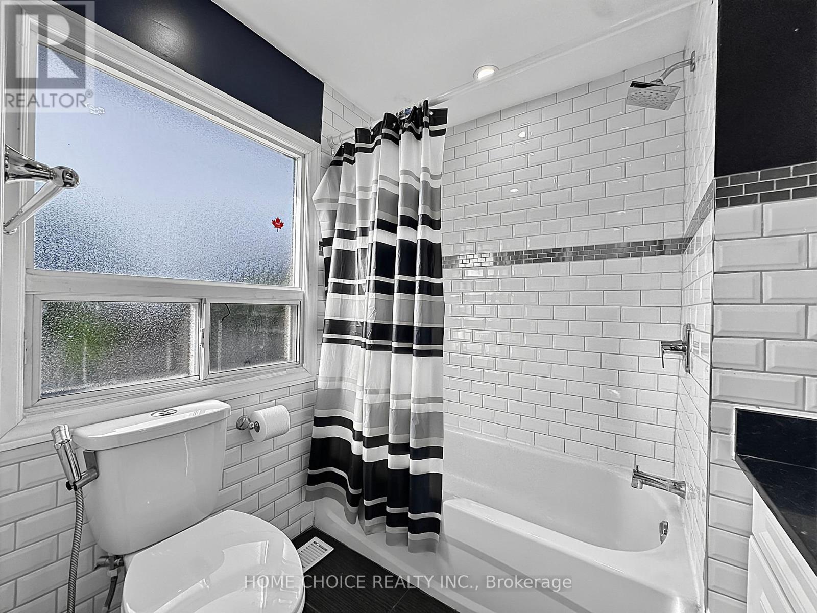 38 Robbinstone Drive, Toronto, Ontario  M1B 2E6 - Photo 22 - E13629498