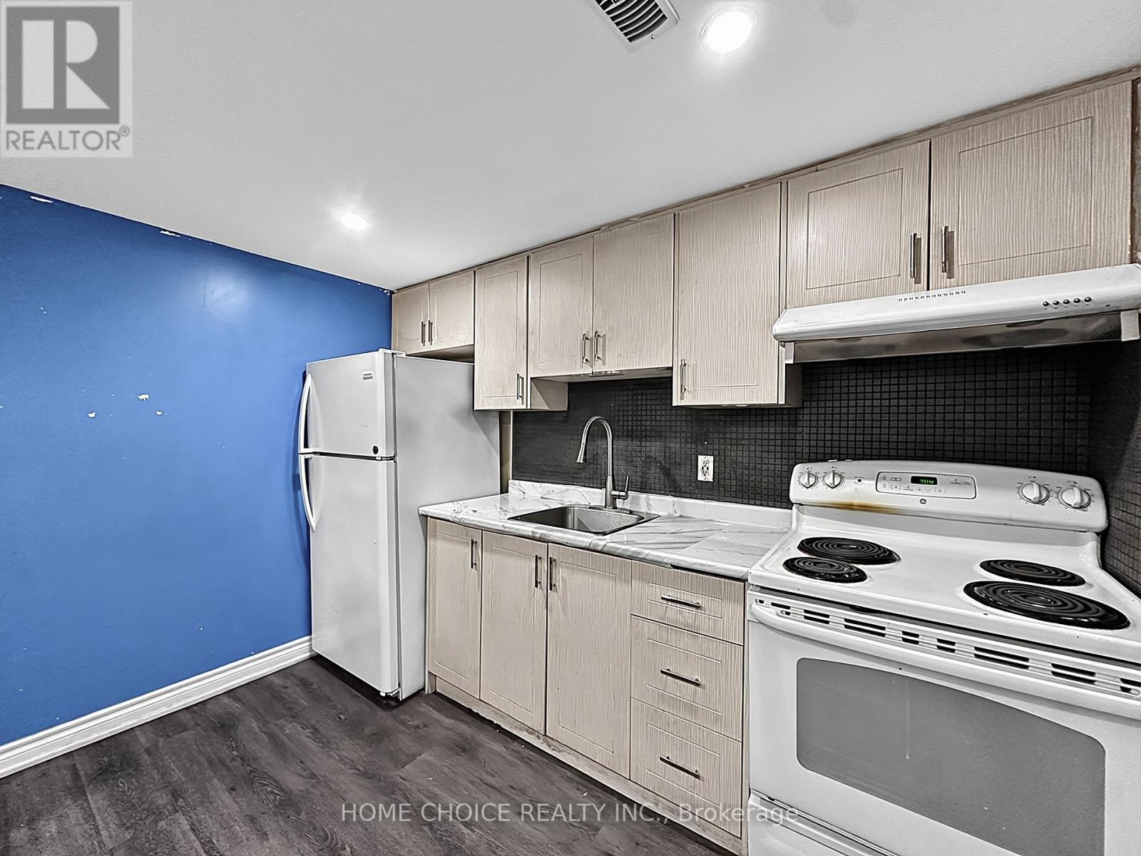 38 Robbinstone Drive, Toronto, Ontario  M1B 2E6 - Photo 39 - E13629498