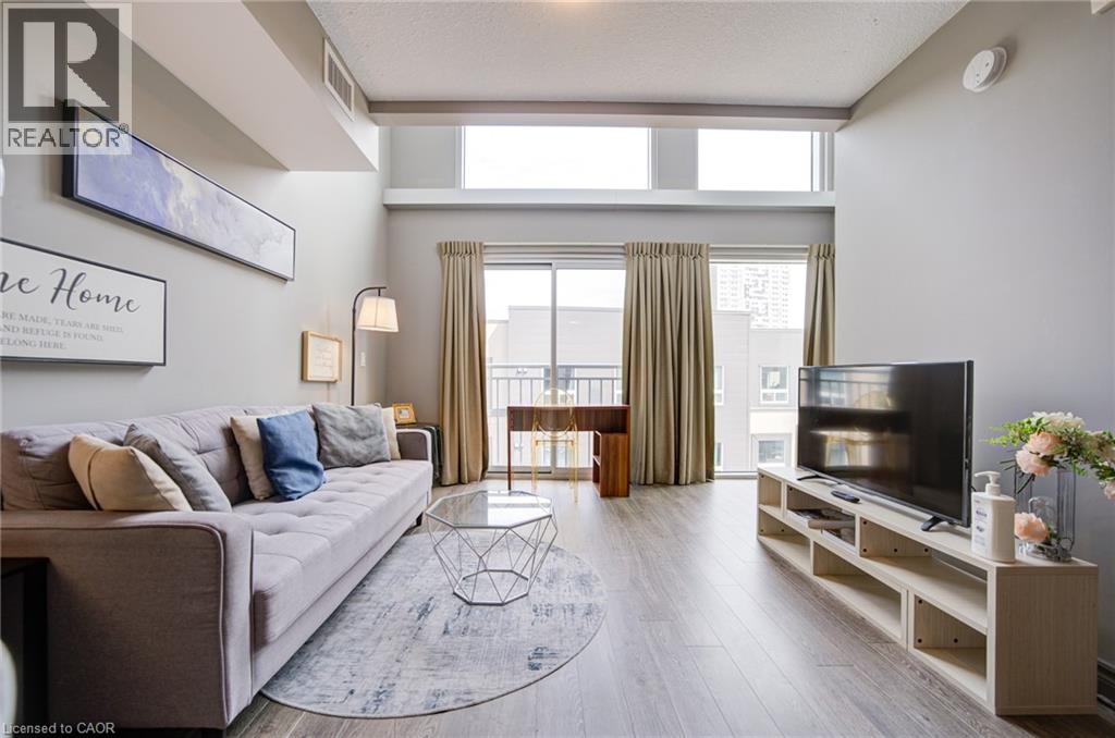 321 Spruce Street Unit# 710, Waterloo, Ontario  N2L 0G4 - Photo 3 - 40852813