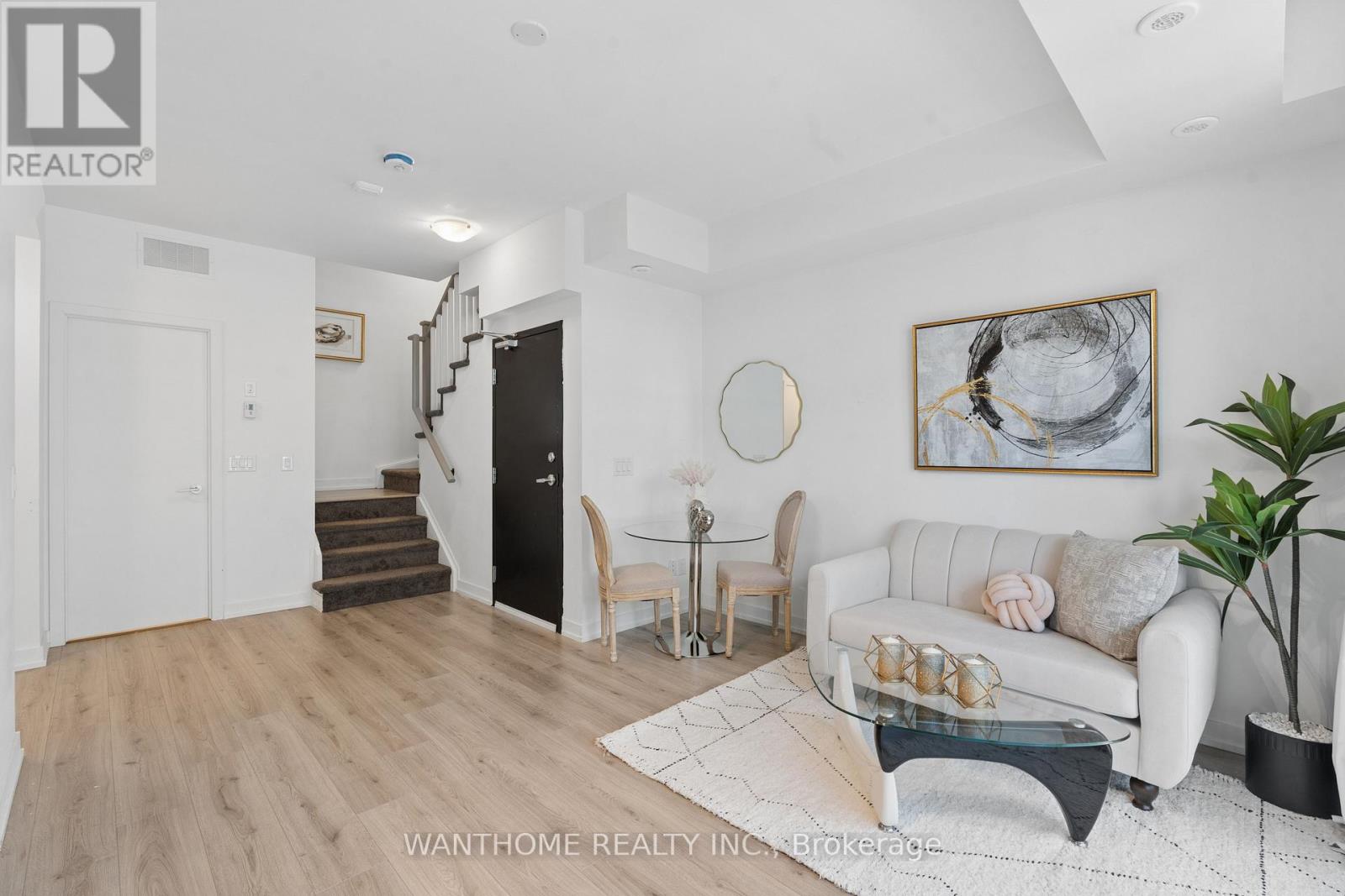 15 - 861 Sheppard Avenue W, Toronto, Ontario  M3H 0E9 - Photo 8 - C13629902