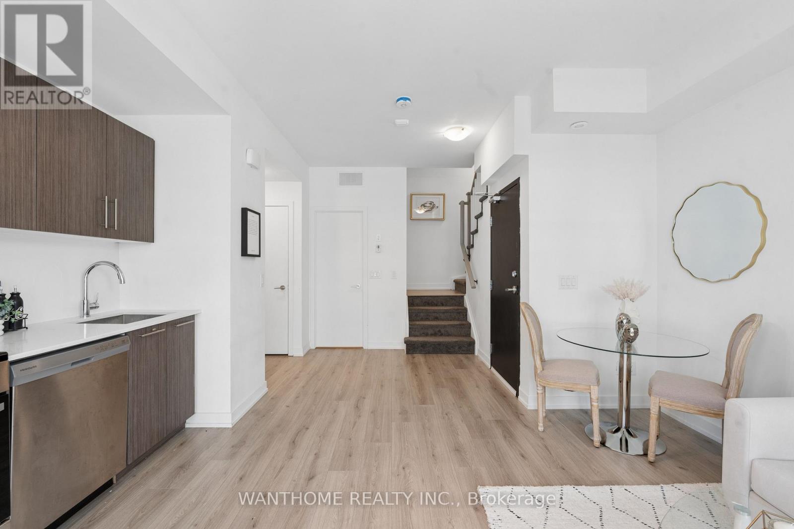 15 - 861 Sheppard Avenue W, Toronto, Ontario  M3H 0E9 - Photo 9 - C13629902