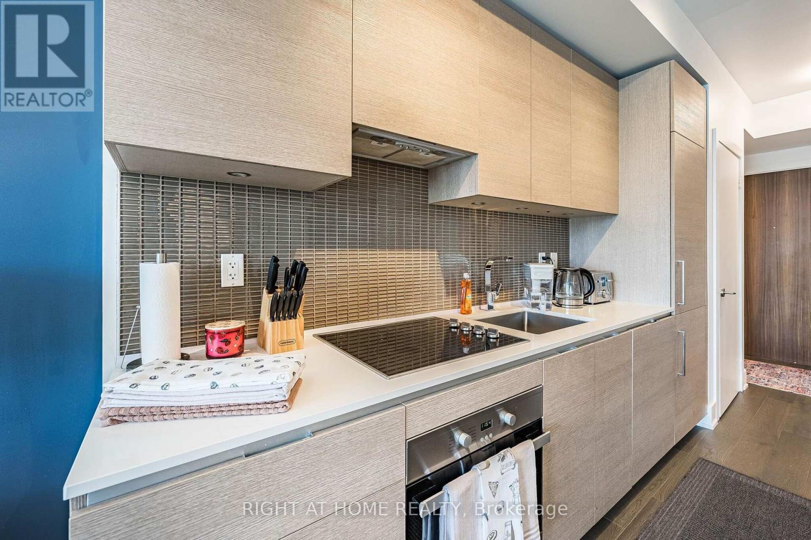 1604 - 200 Bloor Street W, Toronto, Ontario  M5S 0B1 - Photo 14 - C13629912