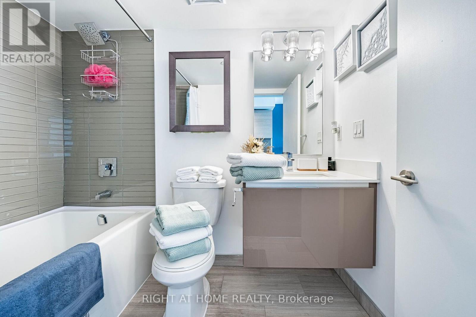1604 - 200 Bloor Street W, Toronto, Ontario  M5S 0B1 - Photo 25 - C13629912