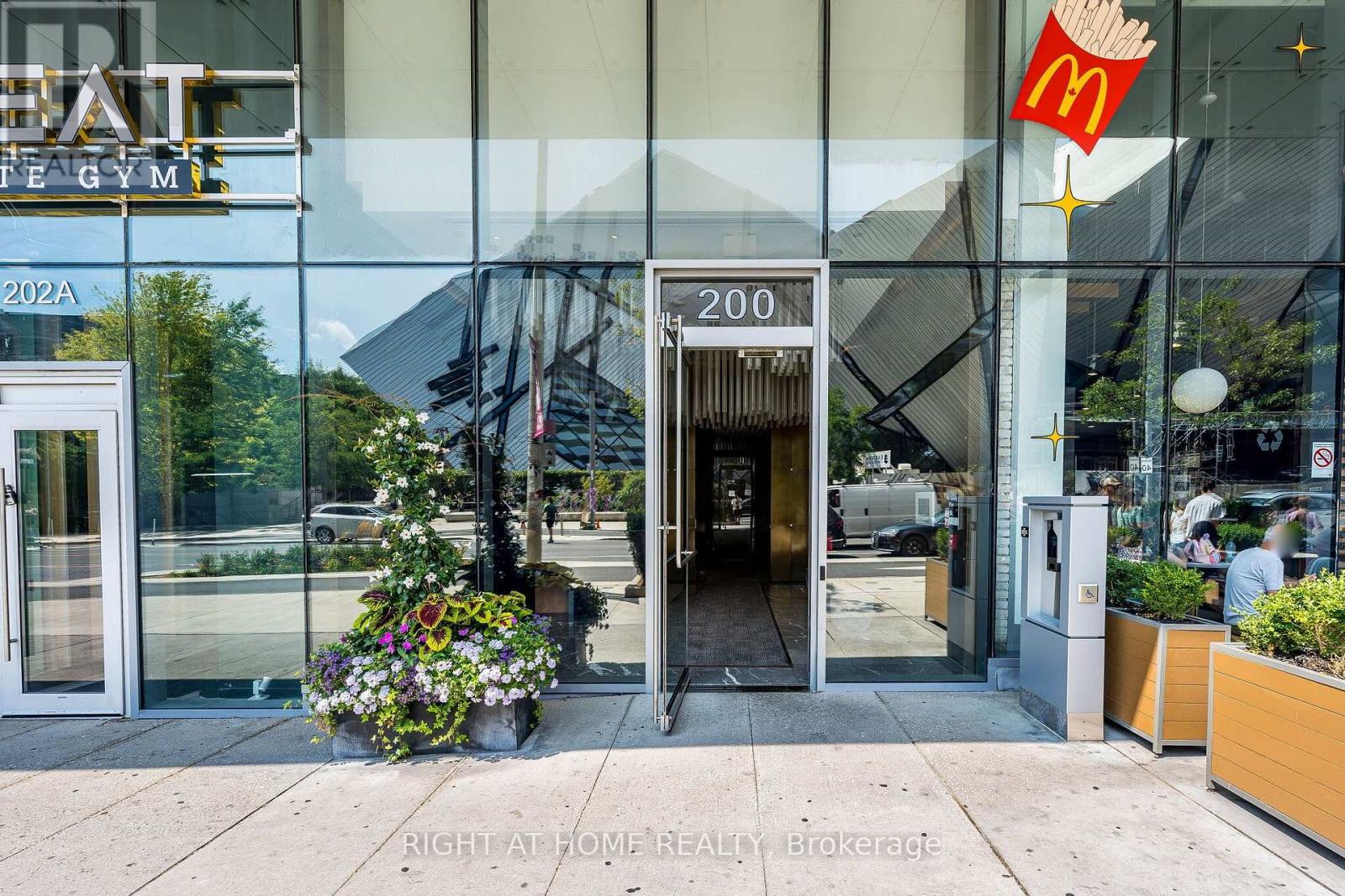 1604 - 200 Bloor Street W, Toronto, Ontario  M5S 0B1 - Photo 5 - C13629912